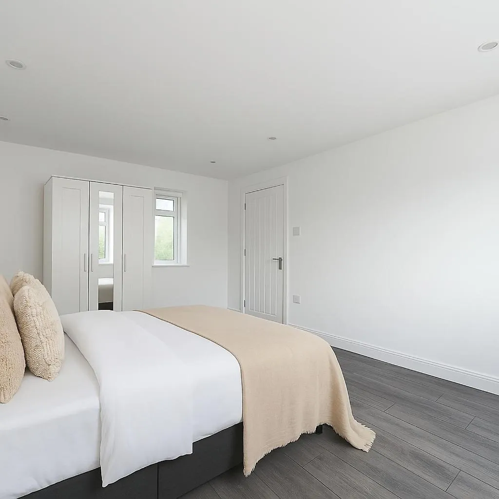 Amazing Flat Near Golders Green - Great Transport Links London 0*,  United Kingdom