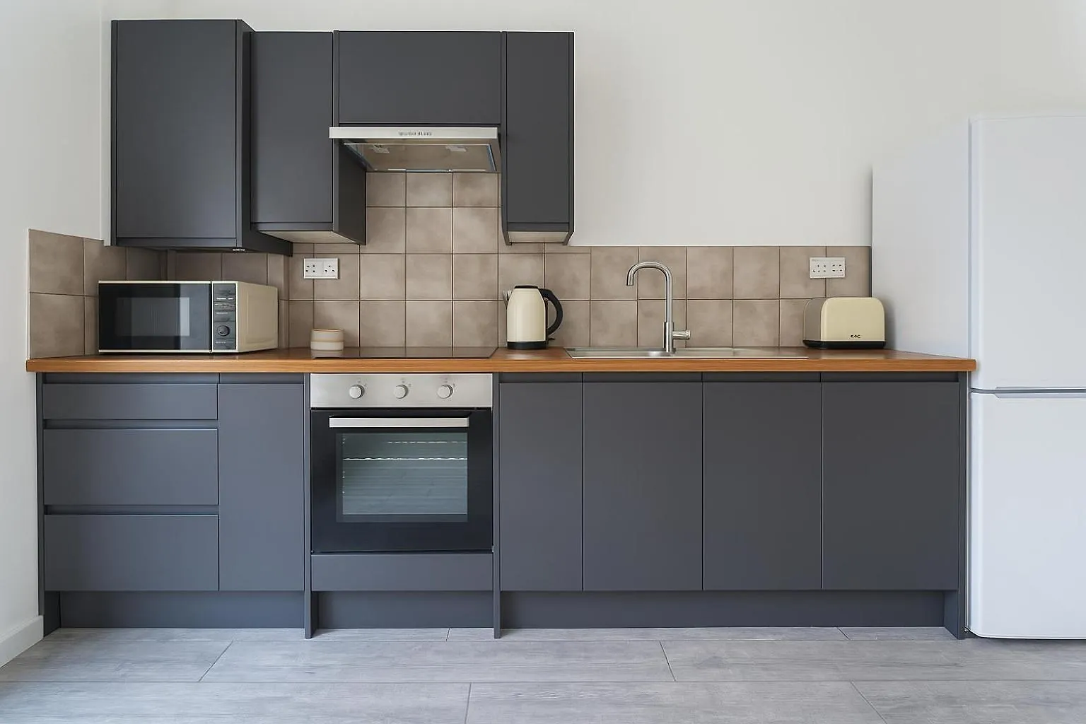 Amazing Flat Near Golders Green - Great Transport Links London Apartment
