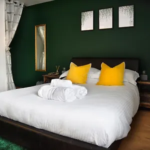  Holiday home Hermitage, 3 Bed Entire House In